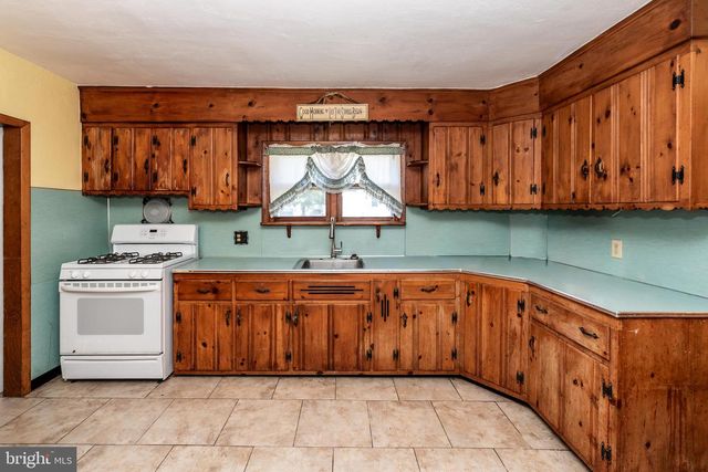 933 MAIN, Port Norris, NJ 08349