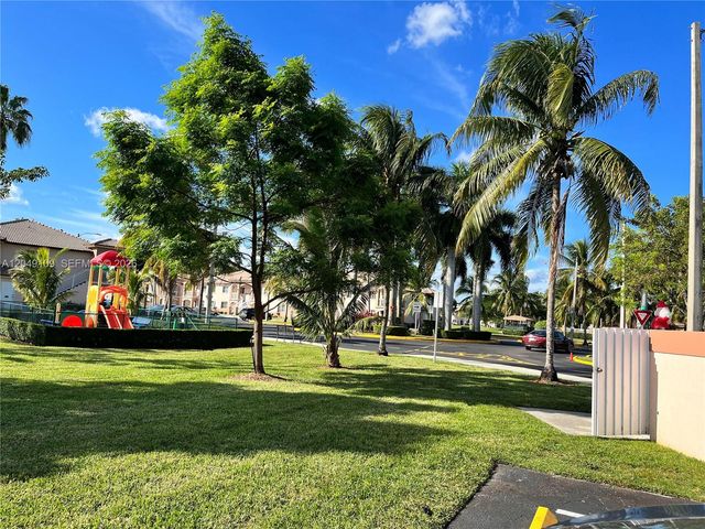 1261 SE 27th St 104, Homestead, FL 33035