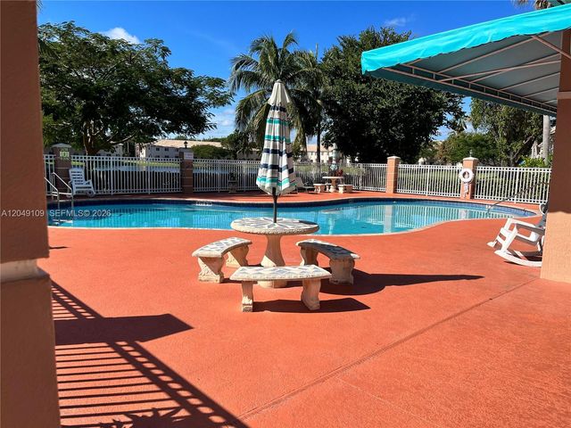 1261 SE 27th St 104, Homestead, FL 33035