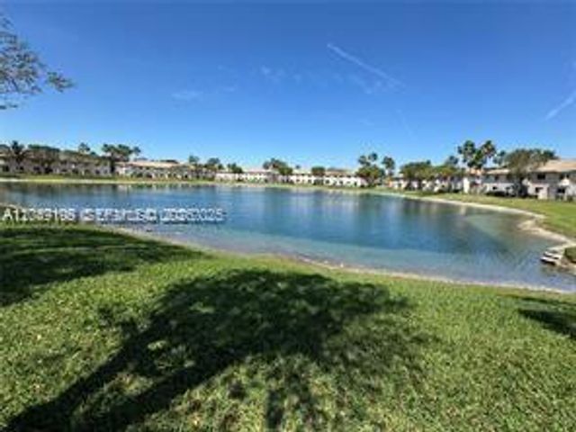 1261 SE 27th St 104, Homestead, FL 33035