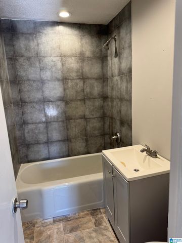 1524 34TH STREET, Birmingham, AL 35218
