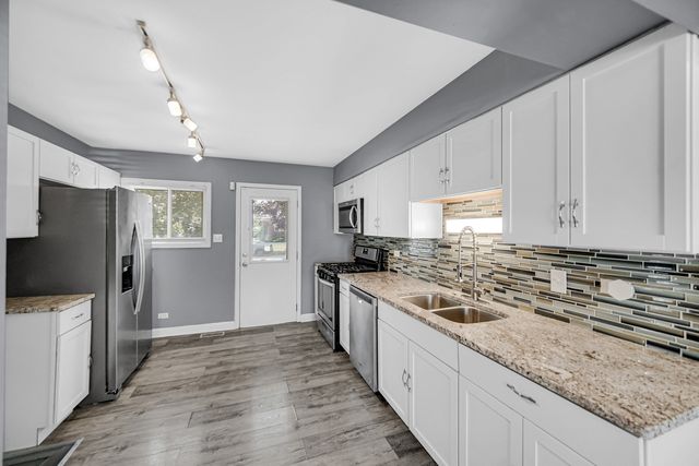 18107 Kostner Avenue, Country Club Hills, IL 60478