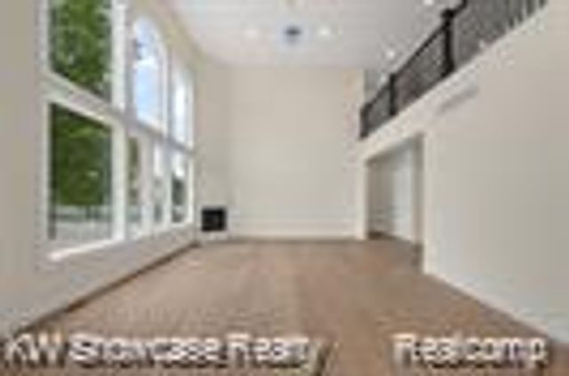 5245 BUELL Drive, Commerce Charter Township, MI 48382