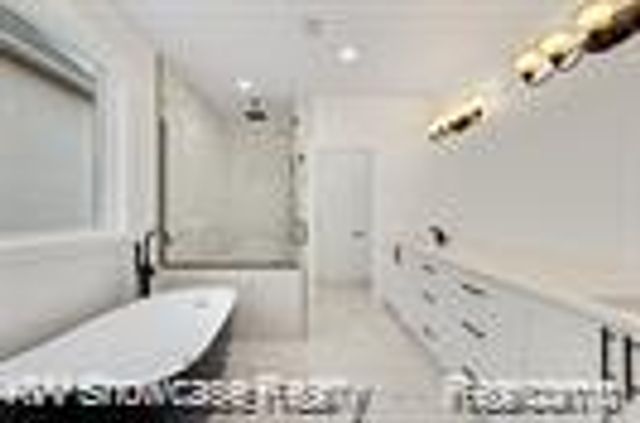 5245 BUELL Drive, Commerce Charter Township, MI 48382