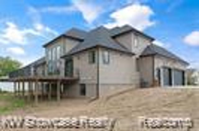 5245 BUELL Drive, Commerce Charter Township, MI 48382