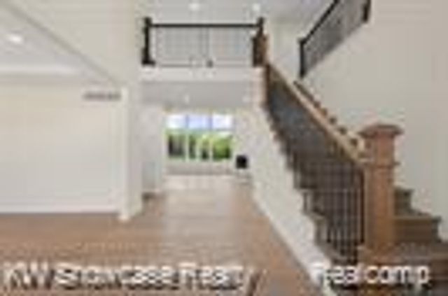 5245 BUELL Drive, Commerce Charter Township, MI 48382