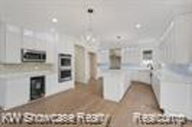 5245 BUELL Drive, Commerce Charter Township, MI 48382