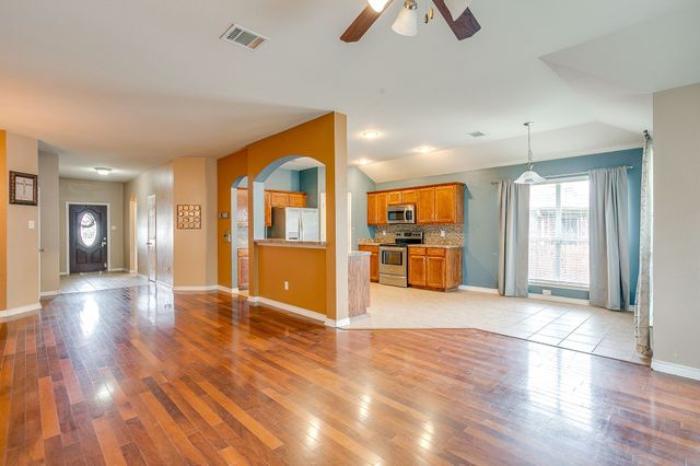 9316 Marilyn Court, White Settlement, TX 76108