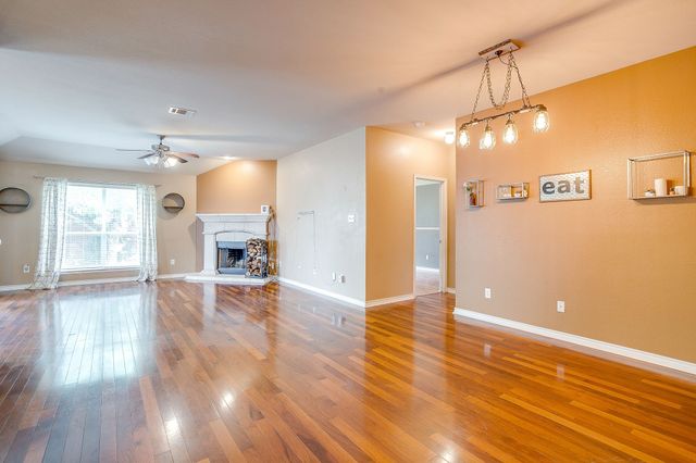 9316 Marilyn Court, White Settlement, TX 76108