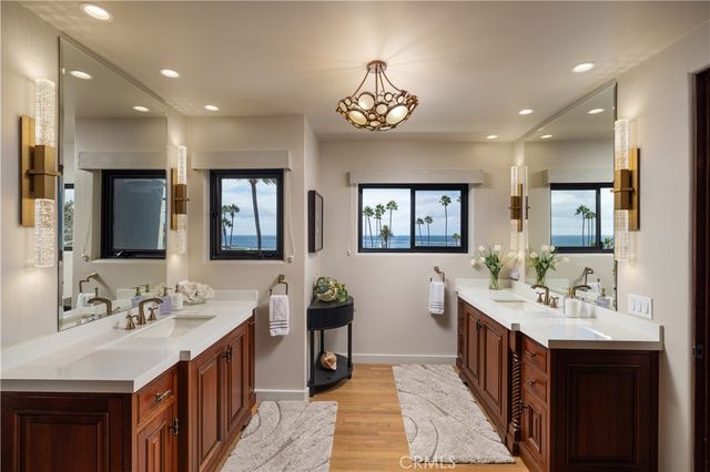 2901 Ocean Boulevard, Corona Del Mar, CA 92625