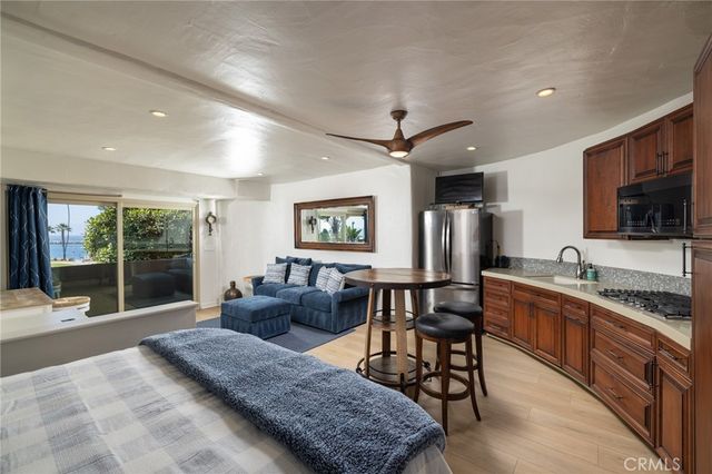 2901 Ocean Boulevard, Corona Del Mar, CA 92625