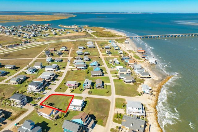 13026 Buccaneer Parkway, Freeport, TX 77541