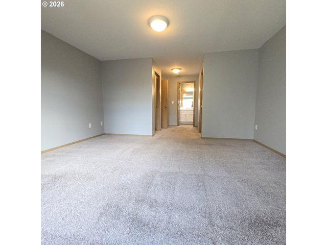8550 N ALLEGHENY Ave, Portland, OR 97203