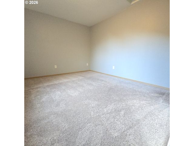 8550 N ALLEGHENY Ave, Portland, OR 97203