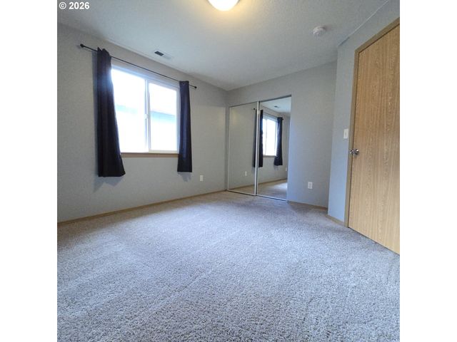 8550 N ALLEGHENY Ave, Portland, OR 97203