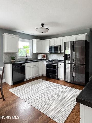 5448 Deercross Court, Sylvania, OH 43560