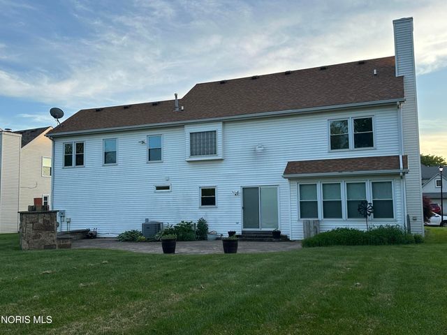 5448 Deercross Court, Sylvania, OH 43560