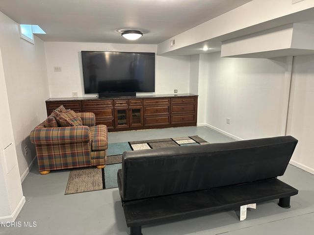 5448 Deercross Court, Sylvania, OH 43560
