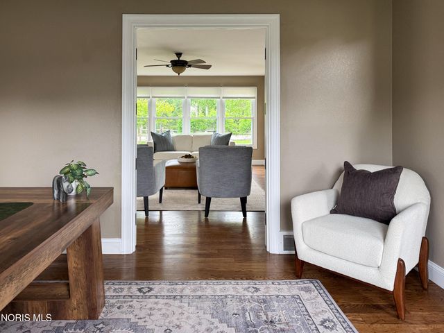5448 Deercross Court, Sylvania, OH 43560