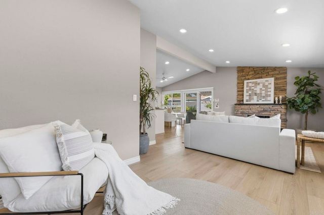 4259 Mount Henry, San Diego, CA 92117