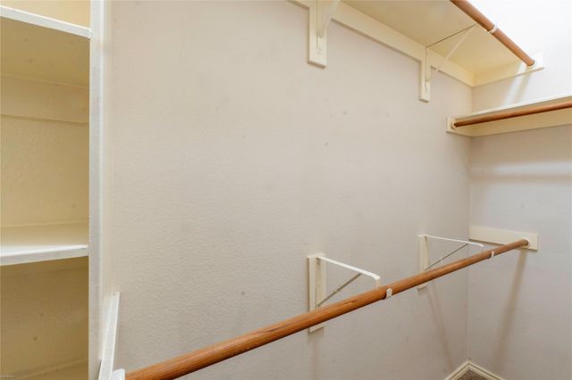 249 Ashwood N, Kyle, TX 78640