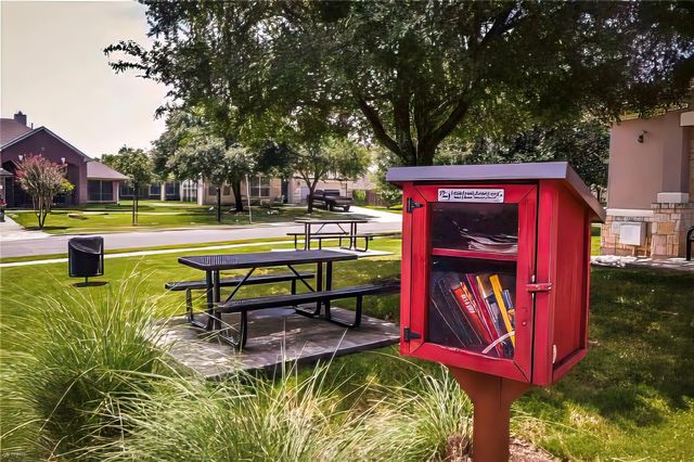 249 Ashwood N, Kyle, TX 78640