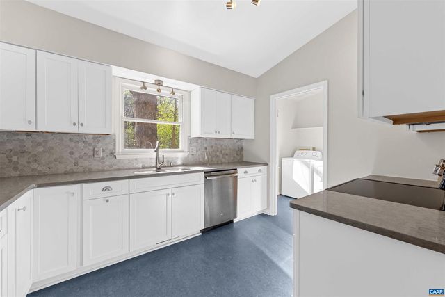 640 BIG OAK RD, Charlottesville, VA 22903