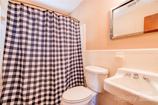 1909 S Lafayette Street, Shelby, NC 28152