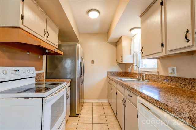 1909 S Lafayette Street, Shelby, NC 28152