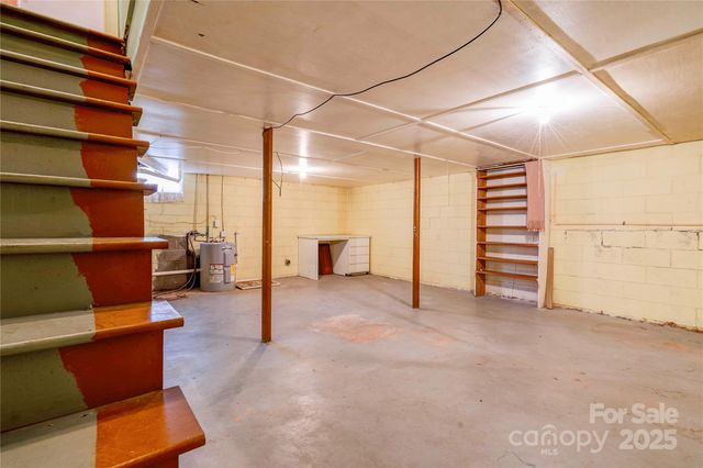 1909 S Lafayette Street, Shelby, NC 28152