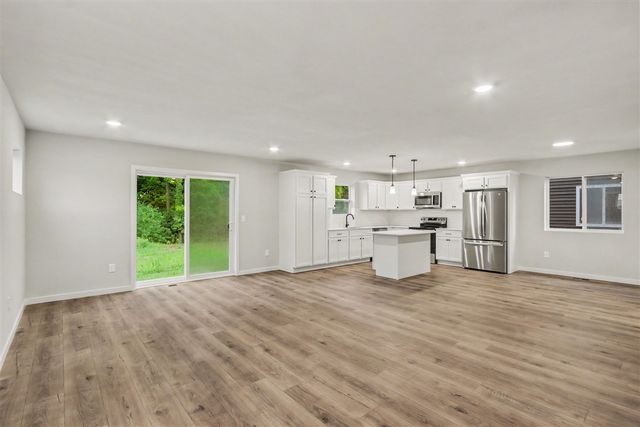 10150 Kearns Court, Portage, MI 49024