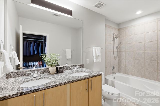 210 N Church Street 1807, Charlotte, NC 28202