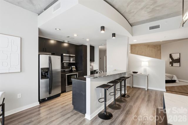 210 N Church Street 1807, Charlotte, NC 28202