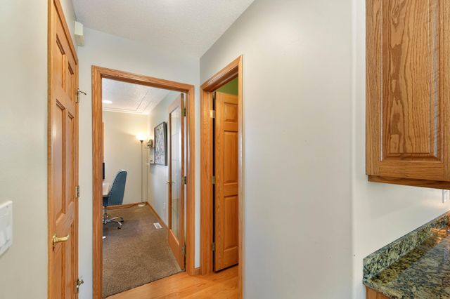 309 43rd Avenue S, Moorhead, MN 56560