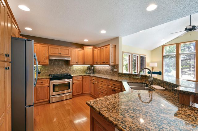 309 43rd Avenue S, Moorhead, MN 56560
