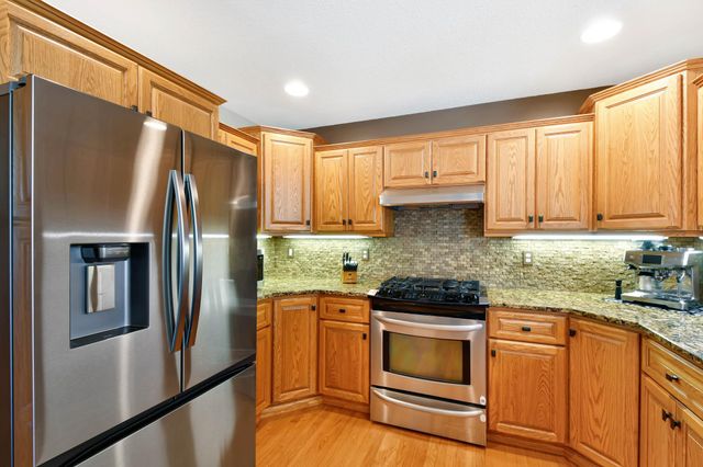 309 43rd Avenue S, Moorhead, MN 56560