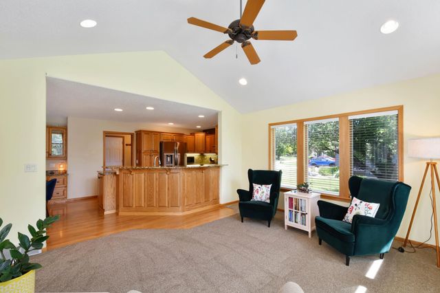 309 43rd Avenue S, Moorhead, MN 56560