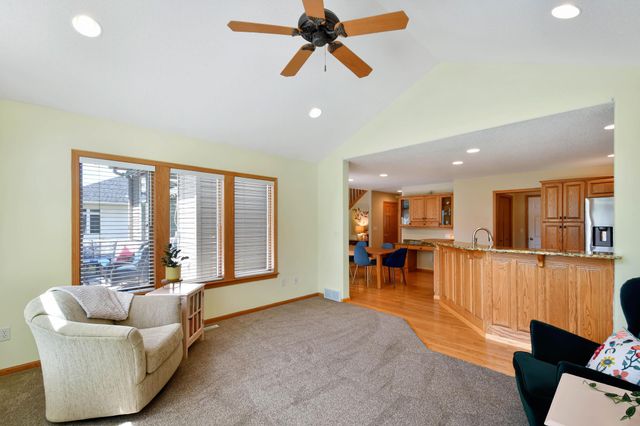 309 43rd Avenue S, Moorhead, MN 56560