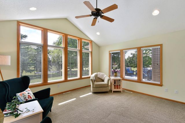 309 43rd Avenue S, Moorhead, MN 56560
