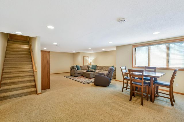 309 43rd Avenue S, Moorhead, MN 56560