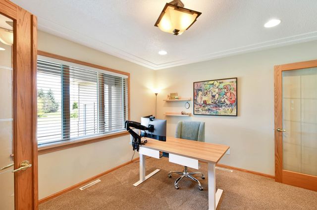 309 43rd Avenue S, Moorhead, MN 56560