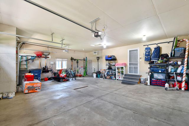 309 43rd Avenue S, Moorhead, MN 56560