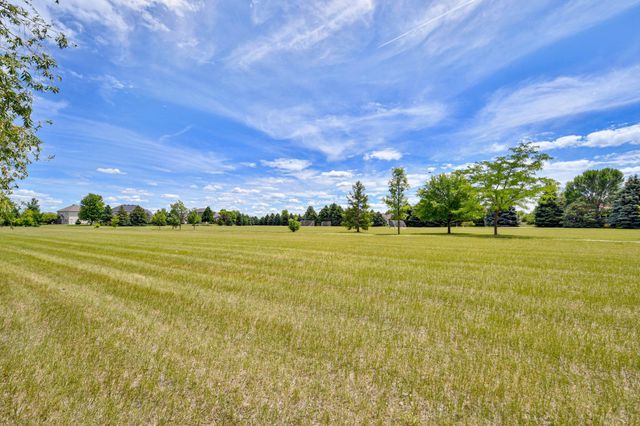 309 43rd Avenue S, Moorhead, MN 56560