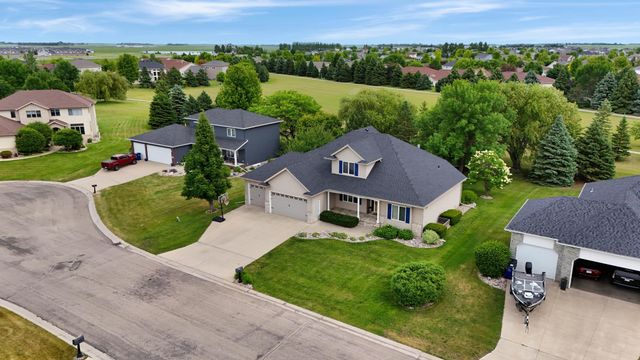 309 43rd Avenue S, Moorhead, MN 56560