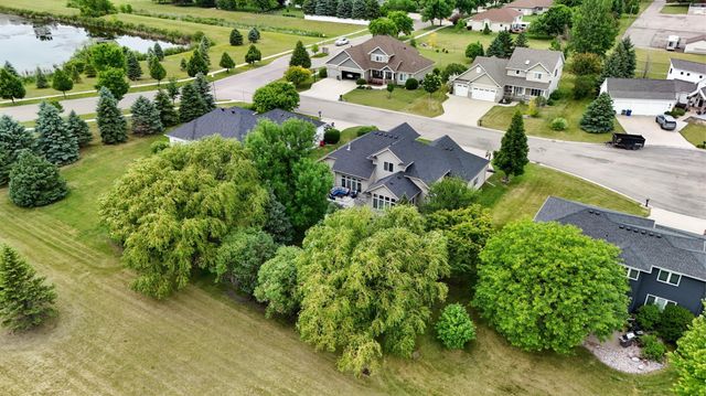 309 43rd Avenue S, Moorhead, MN 56560