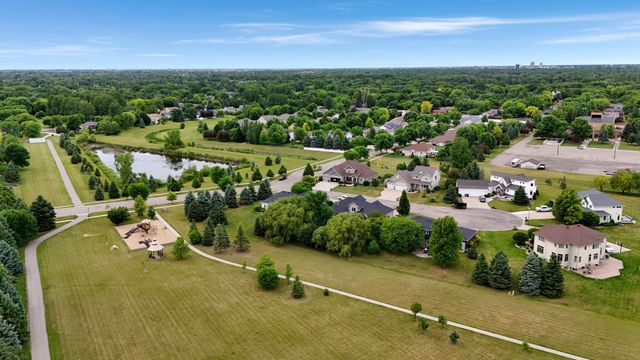 309 43rd Avenue S, Moorhead, MN 56560
