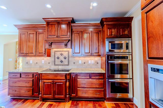 128 Paris Glen Way, Greenville, SC 29609