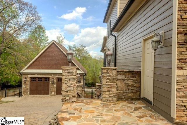 128 Paris Glen Way, Greenville, SC 29609