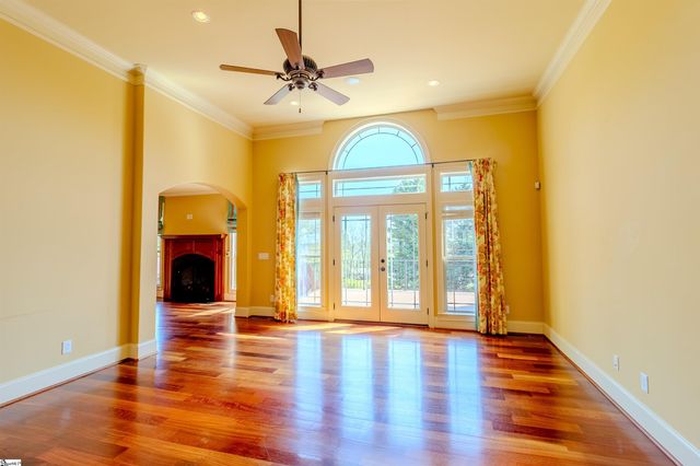 128 Paris Glen Way, Greenville, SC 29609