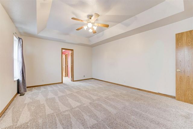 18401 Chestnut Oak Drive, Edmond, OK 73012